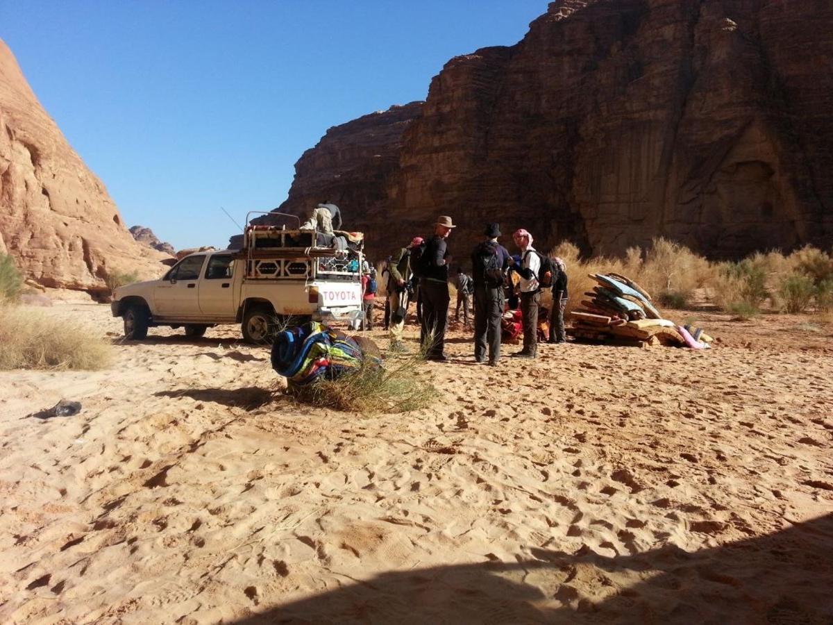 Zawaideh Desert Camp Hotel Wadi Rum Ngoại thất bức ảnh