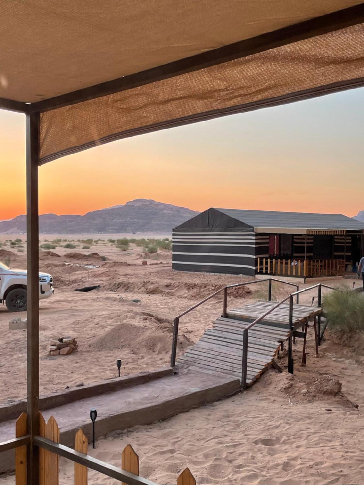 Zawaideh Desert Camp Hotel Wadi Rum Ngoại thất bức ảnh