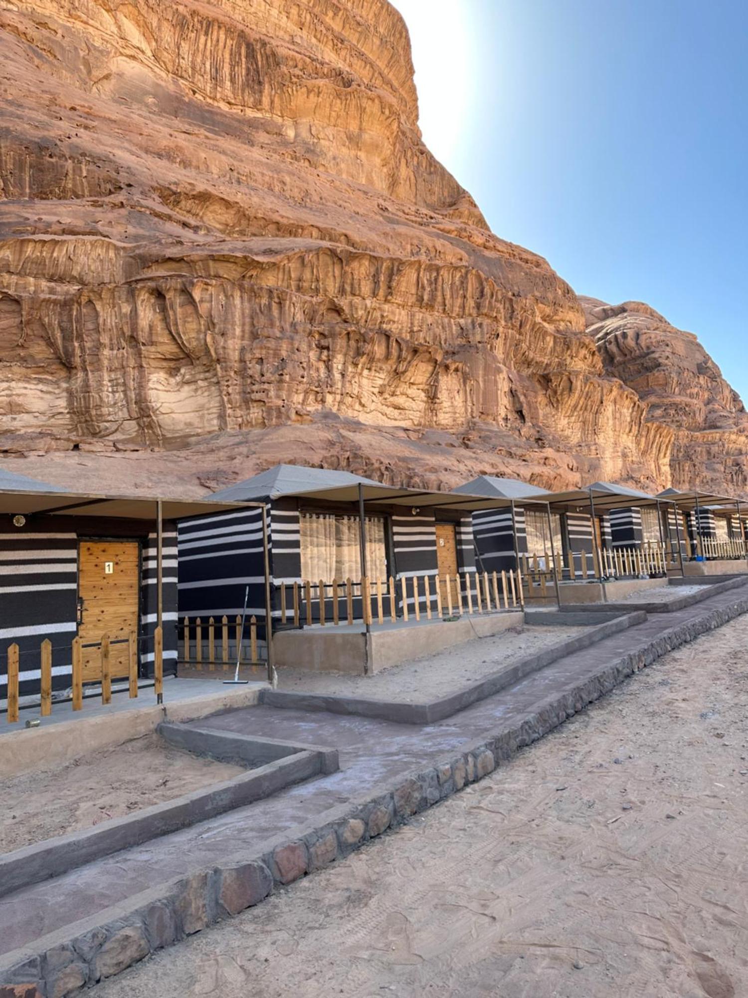 Zawaideh Desert Camp Hotel Wadi Rum Ngoại thất bức ảnh